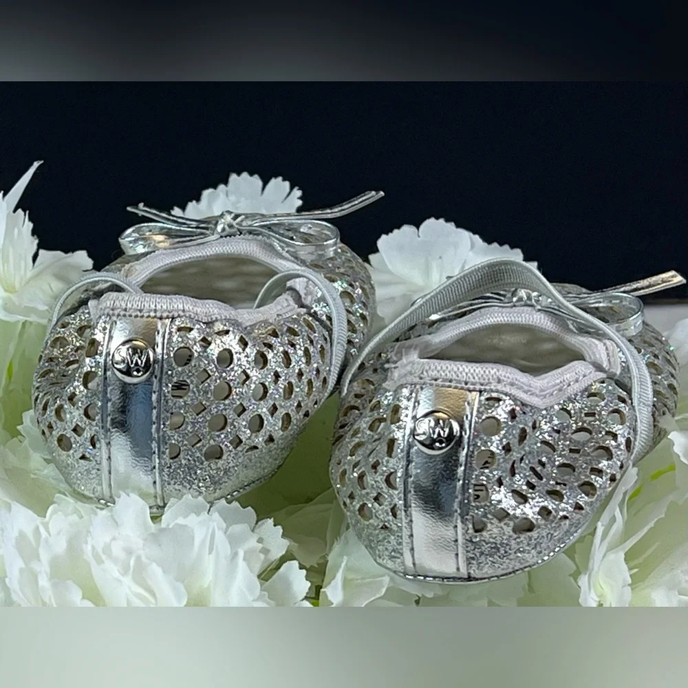 Stuart Weitzman "My First Weitzmans" Silver Glittery Ballet Flats Infant Size 4 - Picture 5 of 15